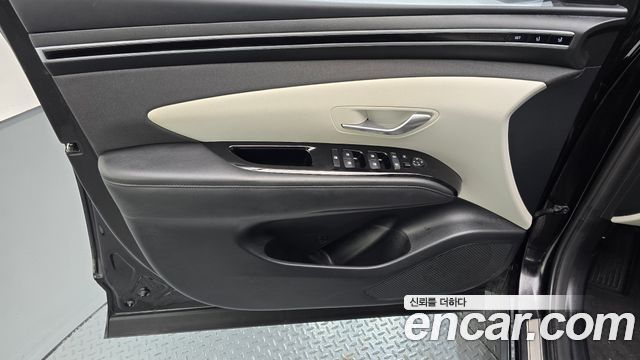 Hyundai Tucson (NX4) Gasoline 1.6 Turbo 2WD Inspiration 2021 — фото 24