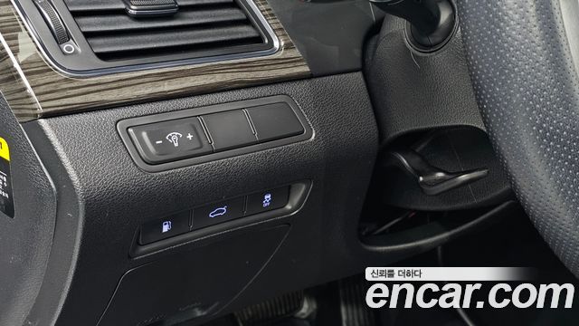 Hyundai Sonata (LF) 2.0 Smart 2015 — фото 22