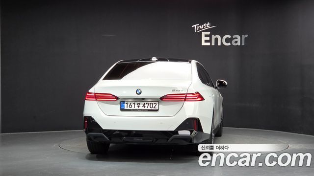 BMW 5 Series (G60) 523d M Sport 2025 — фото 4