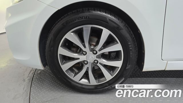 Hyundai Accent (New) Diesel WIT 1.6 VGT Premium 2014 — фото 5