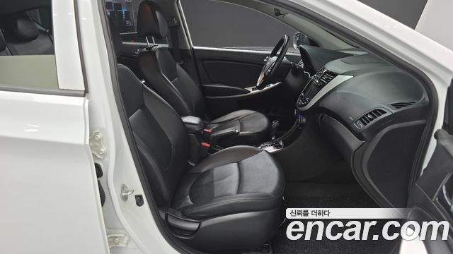 Hyundai Accent (New) Diesel WIT 1.6 VGT Premium 2014 — фото 11