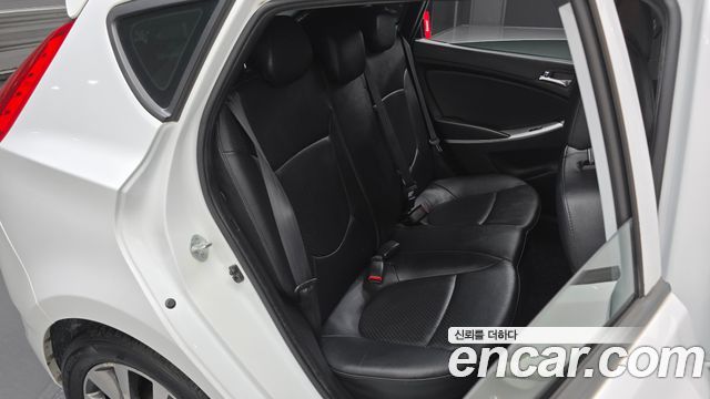 Hyundai Accent (New) Diesel WIT 1.6 VGT Premium 2014 — фото 12