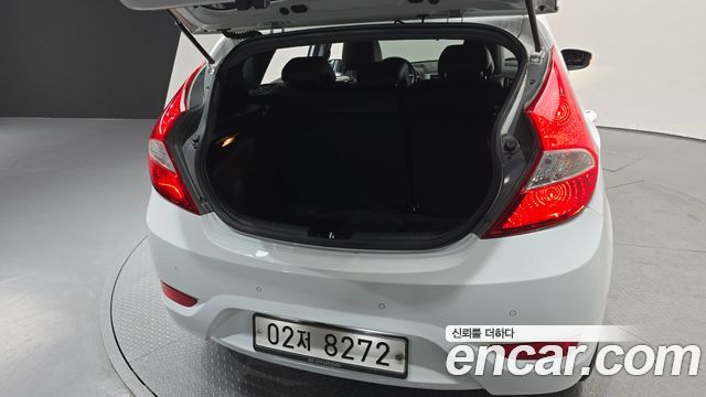 Hyundai Accent (New) Diesel WIT 1.6 VGT Premium 2014 — фото 20