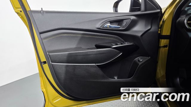 Chevrolet Trax Crossover 1.2 ACTIV 2024 — фото 24