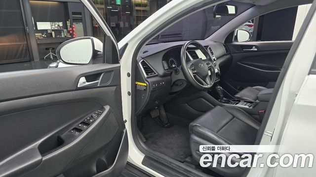 Hyundai Tucson Gasoline 1.6 turbo 2WD Modern 2018 — фото 10