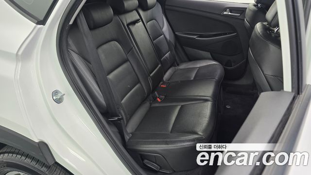 Hyundai Tucson Gasoline 1.6 turbo 2WD Modern 2018 — фото 11