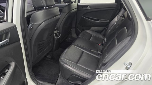 Hyundai Tucson Gasoline 1.6 turbo 2WD Modern 2018 — фото 12