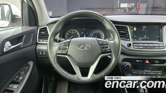 Hyundai Tucson Gasoline 1.6 turbo 2WD Modern 2018 — фото 13