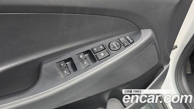 Hyundai Tucson Gasoline 1.6 turbo 2WD Modern 2018 — фото 27
