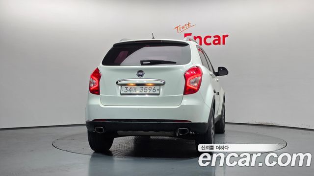 KG Mobility (SsangYong) Korando C 2.0 CVT 2WD Deluxe 2015 — фото 4