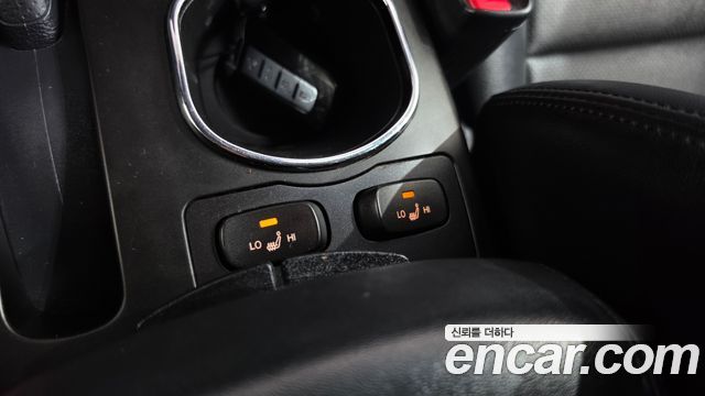 KG Mobility (SsangYong) Korando C 2.0 CVT 2WD Deluxe 2015 — фото 12