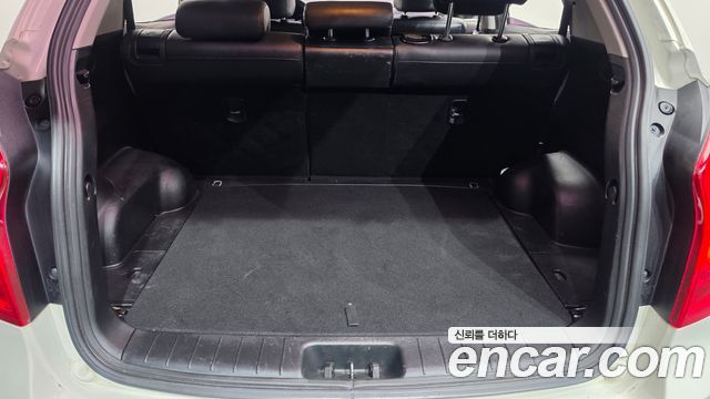 KG Mobility (SsangYong) Korando C 2.0 CVT 2WD Deluxe 2015 — фото 18