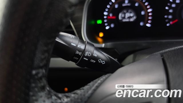 KG Mobility (SsangYong) Korando C 2.0 CVT 2WD Deluxe 2015 — фото 30