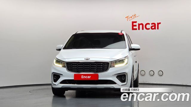 Kia Carnival 9-Seater Prstige 2020 — фото 3