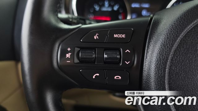 Kia Carnival 9-Seater Prstige 2020 — фото 18