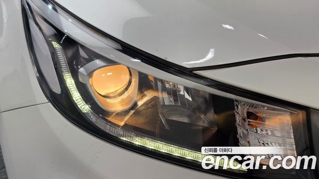 Kia Carnival 9-Seater Prstige 2020 — фото 22
