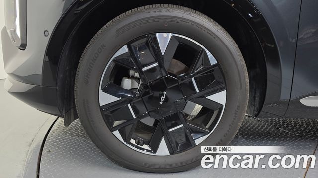 Kia Sportage (V) Gasoline 1.6 Turbo 2WD Signature 2025 — фото 5