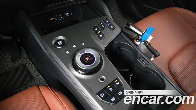 Kia Sportage (V) Gasoline 1.6 Turbo 2WD Signature 2025 — фото 9