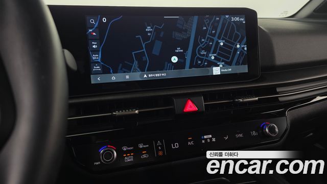 Kia Sportage (V) Gasoline 1.6 Turbo 2WD Signature 2025 — фото 13