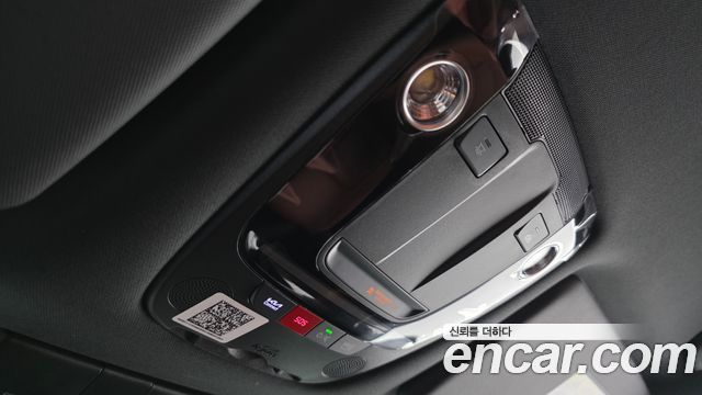 Kia Sportage (V) Gasoline 1.6 Turbo 2WD Signature 2025 — фото 16