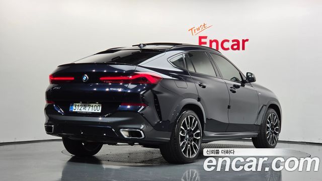 BMW X6 (G06) xDrive40i M Sport 2025 — фото 2