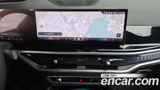 BMW X6 (G06) xDrive40i M Sport 2025 — фото 12