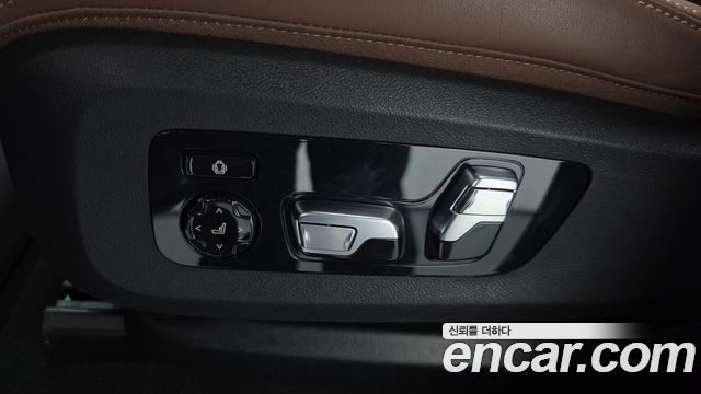 BMW X6 (G06) xDrive40i M Sport 2025 — фото 31