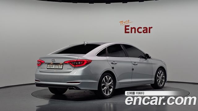 Hyundai Sonata (LF) 2.0 Premium Special 2016 — фото 2