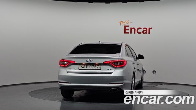 Hyundai Sonata (LF) 2.0 Premium Special 2016 — фото 4