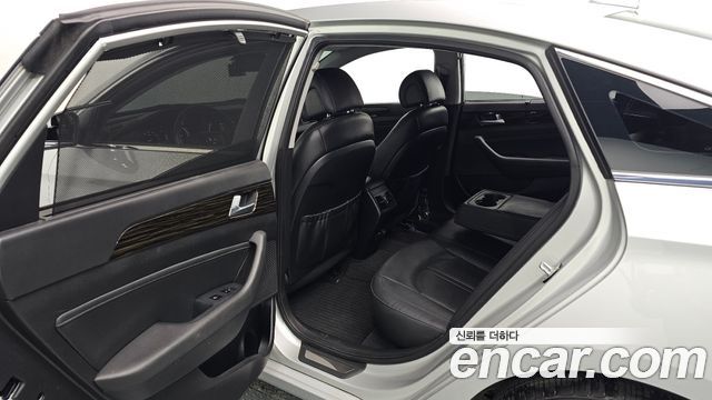 Hyundai Sonata (LF) 2.0 Premium Special 2016 — фото 12