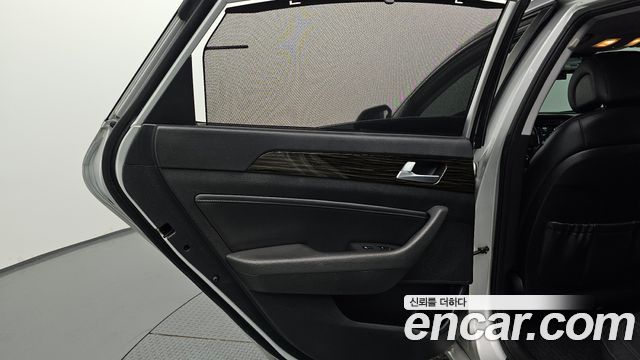Hyundai Sonata (LF) 2.0 Premium Special 2016 — фото 25