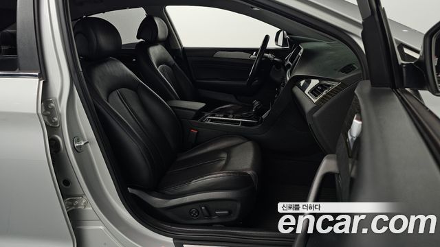 Hyundai Sonata (LF) 2.0 Premium Special 2016 — фото 26