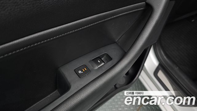 Hyundai Sonata (LF) 2.0 Premium Special 2016 — фото 29