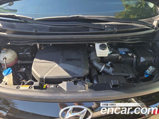 Hyundai Staria Cargo 5-Seater Modern 2022 — фото 6