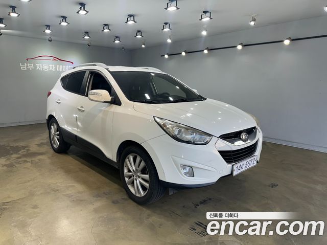 Hyundai Tucson ix Diesel 2WD LX20 Premier 2011 — фото 3