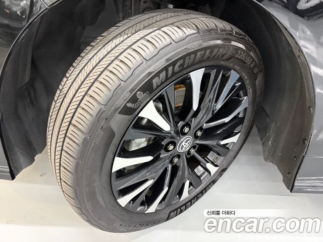 Toyota Alphard (IV) 2.5 HEV Executive AWD 2024 — фото 5