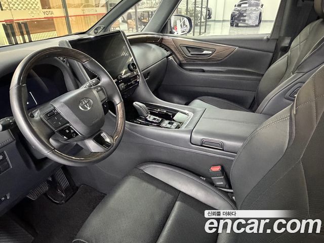 Toyota Alphard (IV) 2.5 HEV Executive AWD 2024 — фото 10