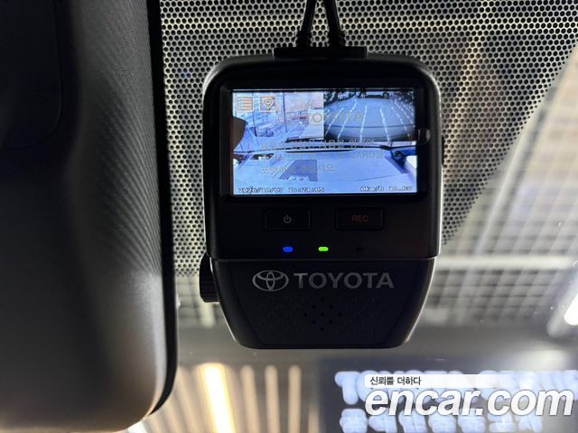 Toyota Alphard (IV) 2.5 HEV Executive AWD 2024 — фото 20