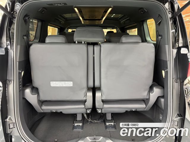 Toyota Alphard (IV) 2.5 HEV Executive AWD 2024 — фото 23