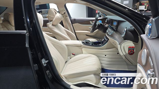 Mercedes-Benz E-Class (W213) E300 4MATIC Exclusive 2018 — фото 12
