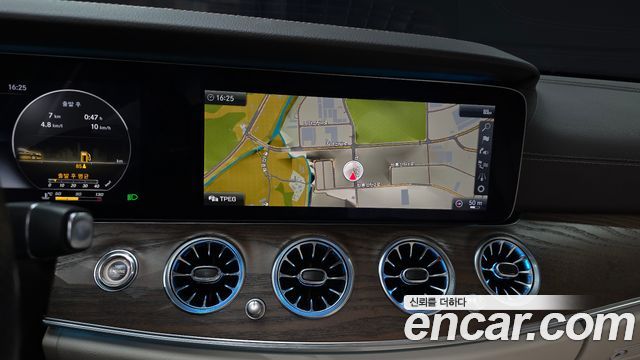 Mercedes-Benz E-Class (W213) E300 4MATIC Exclusive 2018 — фото 16