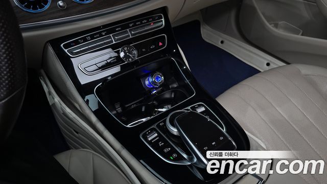 Mercedes-Benz E-Class (W213) E300 4MATIC Exclusive 2018 — фото 17