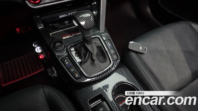 Kia Seltos Gasoline 1.6 Turbo 2WD Signature 2022 — фото 9