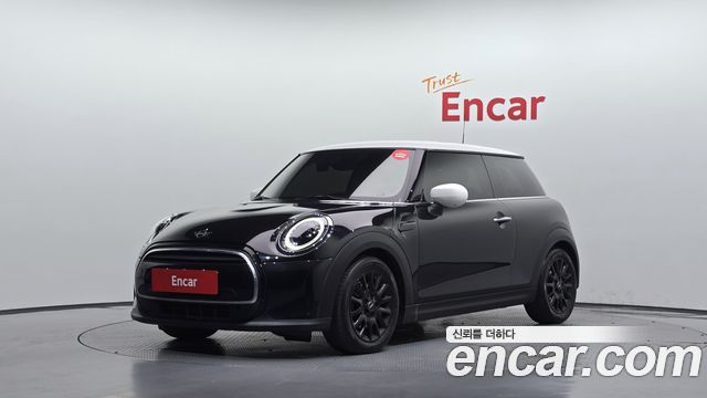 MINI Cooper Classic Third Generation 2024 — фото 1