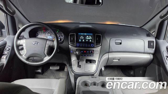 Hyundai Grand Starex Van 3-Seater Smart 2020 — фото 7