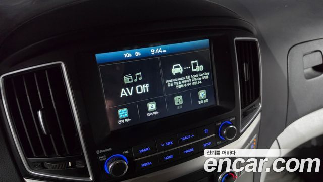 Hyundai Grand Starex Van 3-Seater Smart 2020 — фото 15