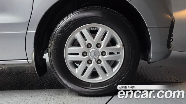 Hyundai Grand Starex Van 3-Seater Smart 2020 — фото 21