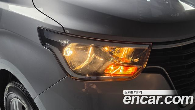 Hyundai Grand Starex Van 3-Seater Smart 2020 — фото 22
