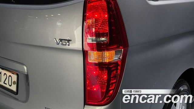 Hyundai Grand Starex Van 3-Seater Smart 2020 — фото 23