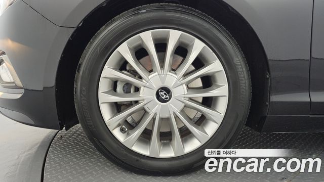 Hyundai Sonata (LF) 2.0 Style Special 2017 — фото 5